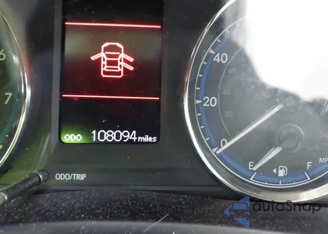 2018 Toyota Corolla Le from USA, damaged, VIN 5YFBURHEXJP806484